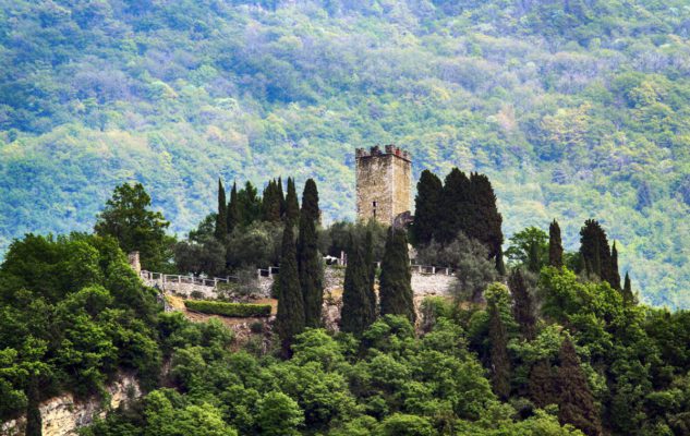 Il Castello di Vezio: antica meraviglia sul lago di Como