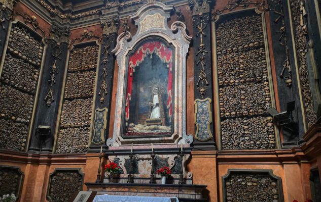 San Bernardino alle Ossa: la chiesa più sorprendente e suggestiva di Milano