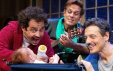 "Tre uomini e una culla" a teatro a Milano nel 2023: date e biglietti