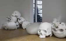 "Ron Mueck" a Milano nel 2023-2024: date e biglietti