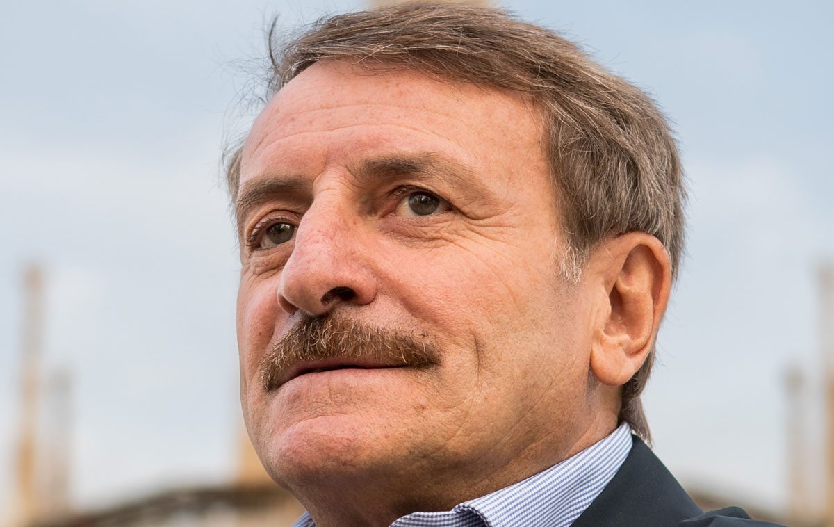 Giacomo Poretti in scena a Milano nel 2024 con La fregatura di avere un'anima