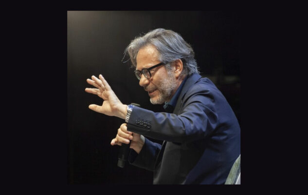 Massimo Recalcati in scena al Castello Sforzesco con "A scuola di meraviglia: cos'è un maestro?"