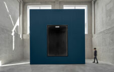 Thierry De Cordier in mostra alla Fondazione Prada di Milano nel 2025 con "Nada"