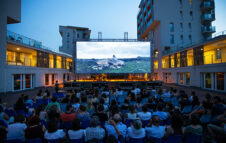 CINEmare 2025: a Milano torna il cinema all’aperto in cuffia