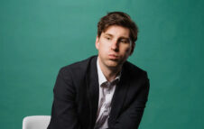Il comico inglese Sean McLoughlin torna a Milano l’11 marzo 2026 con “White Elephant”