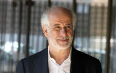 Toni Servillo porta Manzoni al Teatro Oscar di Milano il 15 ottobre 2025: info e biglietti