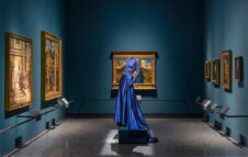 Giorgio Armani in mostra a Milano con “Milano, per amore” alla Pinacoteca di Brera