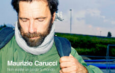 Maurizio Carucci live a Milano nel 2025 con “Non esiste un posto al mondo”