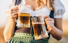 L’Otuberfest 2025 arriva a Rovello Porro: due weekend di birra, musica e cucina bavarese