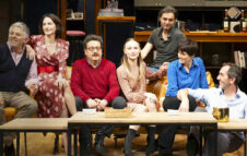 Perfetti sconosciuti, la commedia dei segreti arriva a Milano nel 2025: info e biglietti