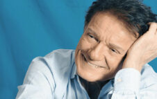 Massimo Ranieri a Milano nel 2026 con il suo nuovo spettacolo tra musica e teatro