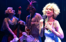 “A qualcuno piace caldo”: il grande classico di Billy Wilde in scena al Teatro Manzoni