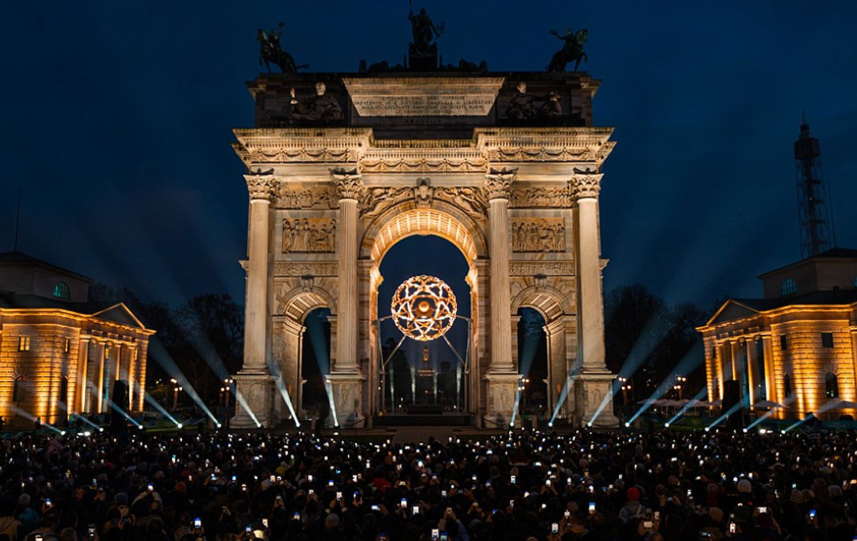 Braciere Olimpico all’Arco della Pace per le Paralimpiadi Invernali Milano Cortina 2026
