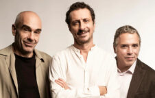 Luca Bizzarri torna in scena a Milano con la commedia francese “Le nostre donne”