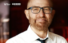 Massimo Gramellini in scena a Milano nel 2026 con “L'ora di educazione sentimentale”