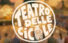 Il “Teatro delle Cicale” a Milano: spettacoli gratis e laboratori per bambini tra le balle di fieno