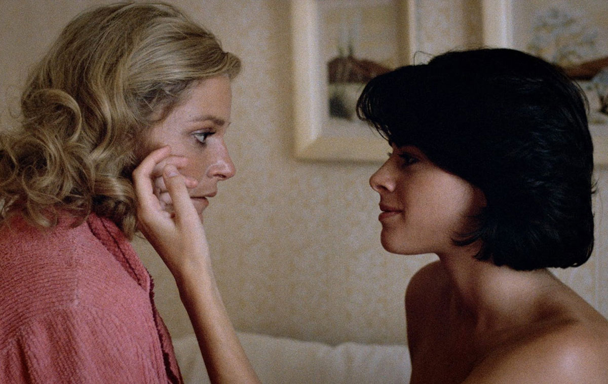 Fotogramma del film Desert Hearts di Donna Deitch